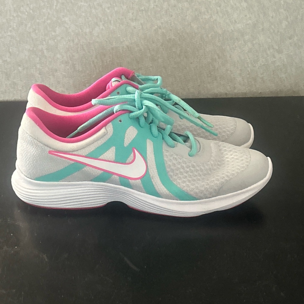 Nike Kids Sneakers - Teal and Pink